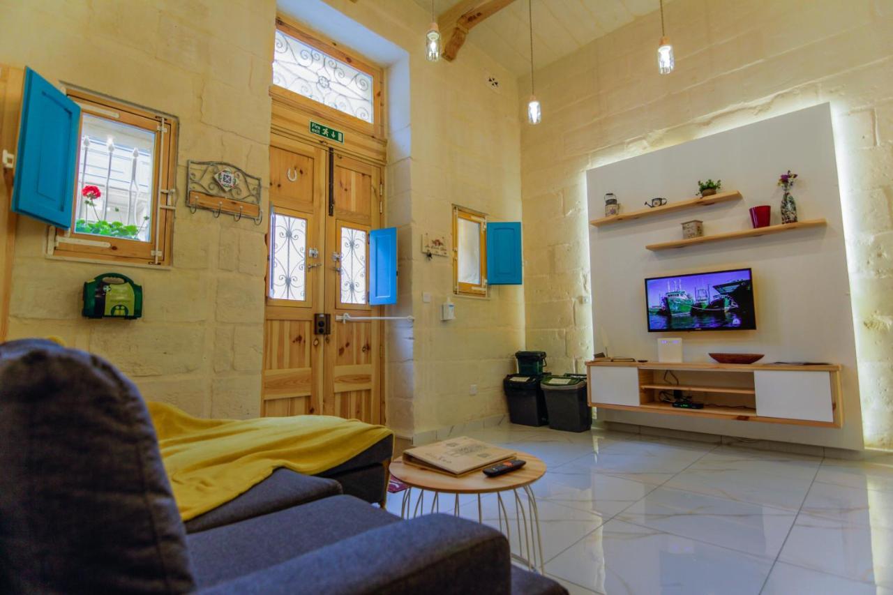 Ta' Gilard - Lovely Renovated Holiday Home Żabbar エクステリア 写真