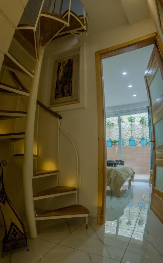 Ta' Gilard - Lovely Renovated Holiday Home Żabbar エクステリア 写真